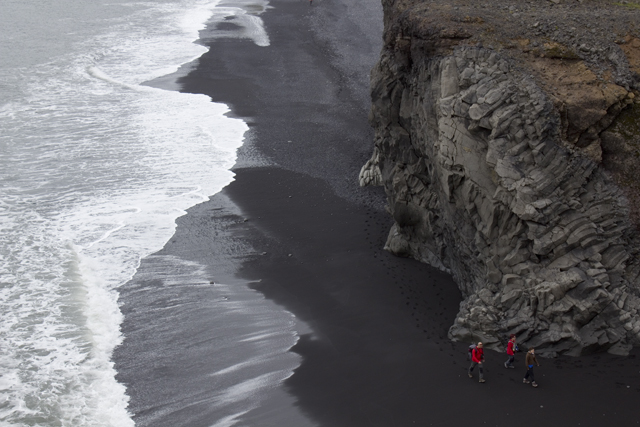 2011-07-07_12-05-32 island.jpg - Schwarzer Strand von Vik